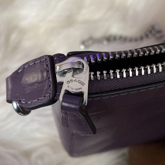 Nolita 19 in Embossed Croc - Picture 5 of 7